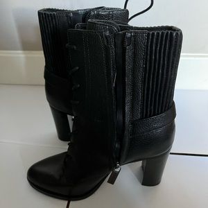Heeled boots